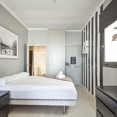 Fira Apartments By Gaiarooms Barcelona Rum bild