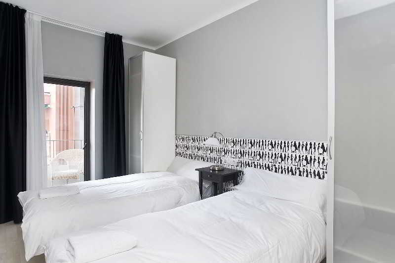 Fira Apartments By Gaiarooms Barcelona Exteriör bild