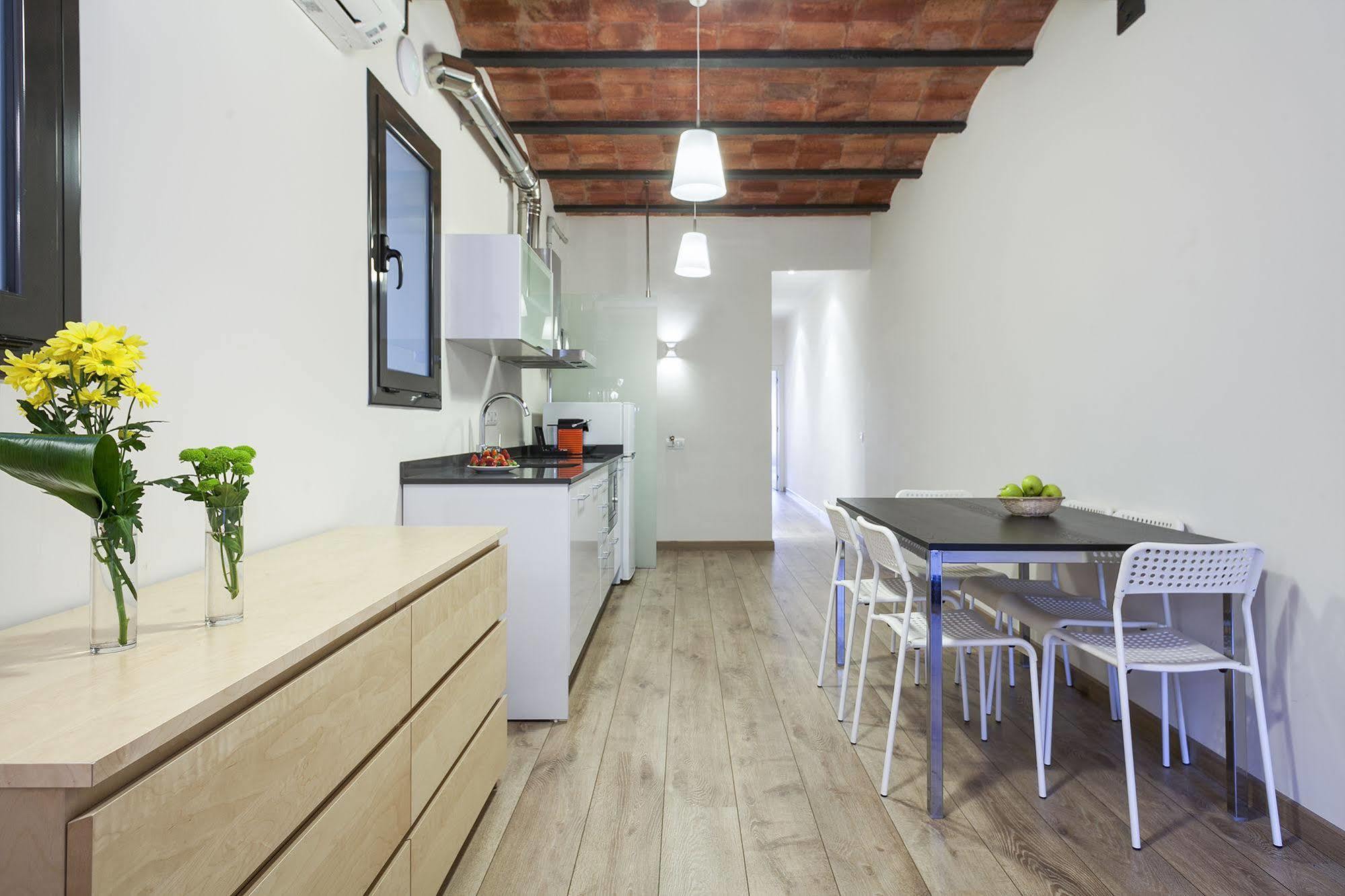 Fira Apartments By Gaiarooms Barcelona Exteriör bild