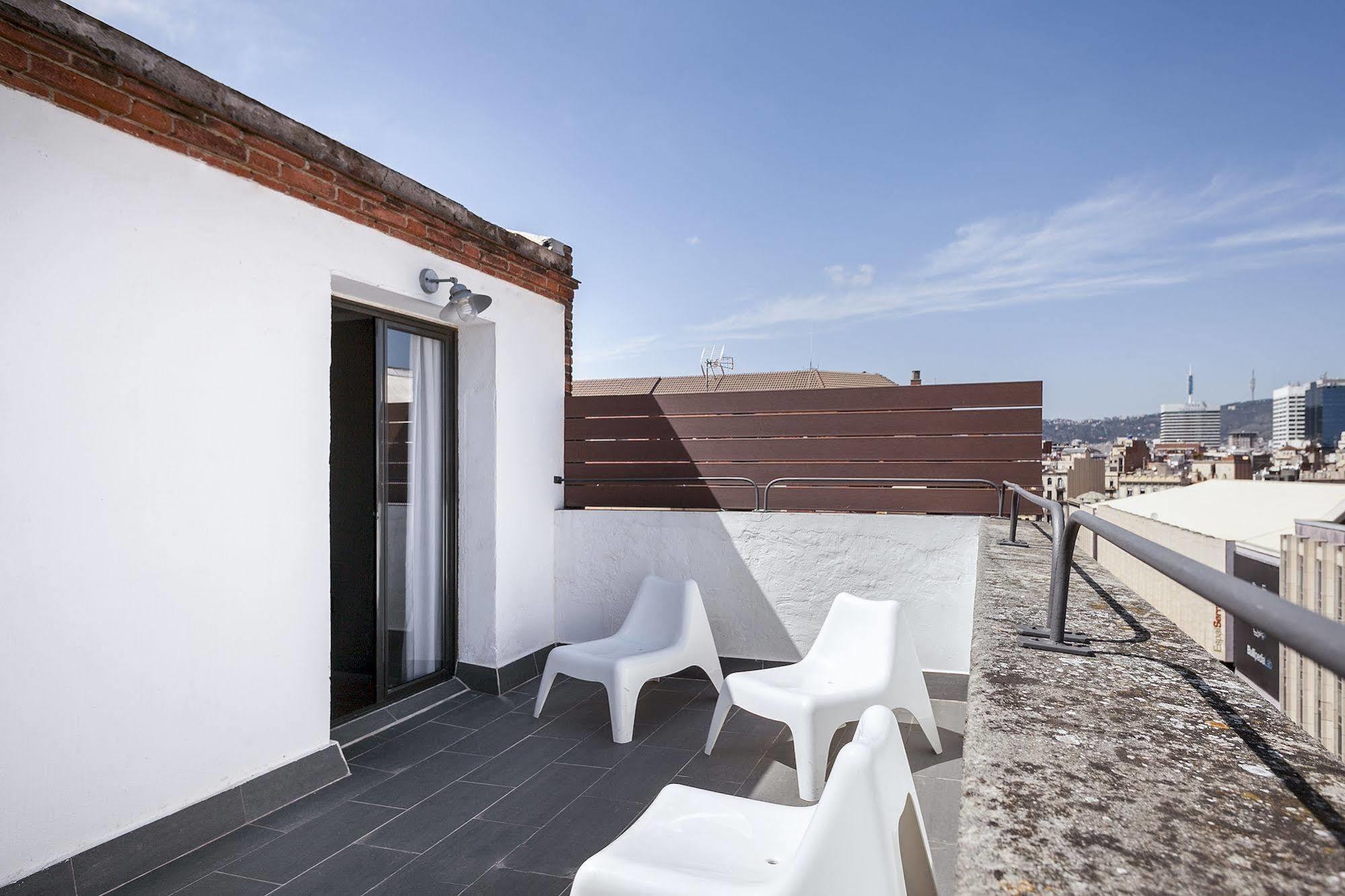 Fira Apartments By Gaiarooms Barcelona Exteriör bild