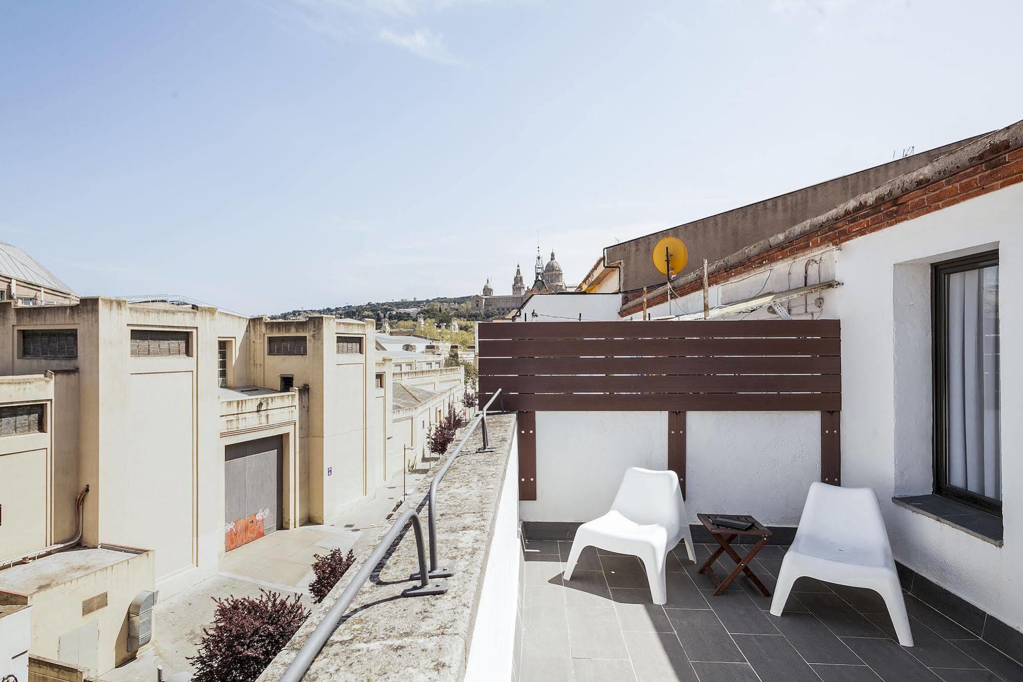 Fira Apartments By Gaiarooms Barcelona Exteriör bild